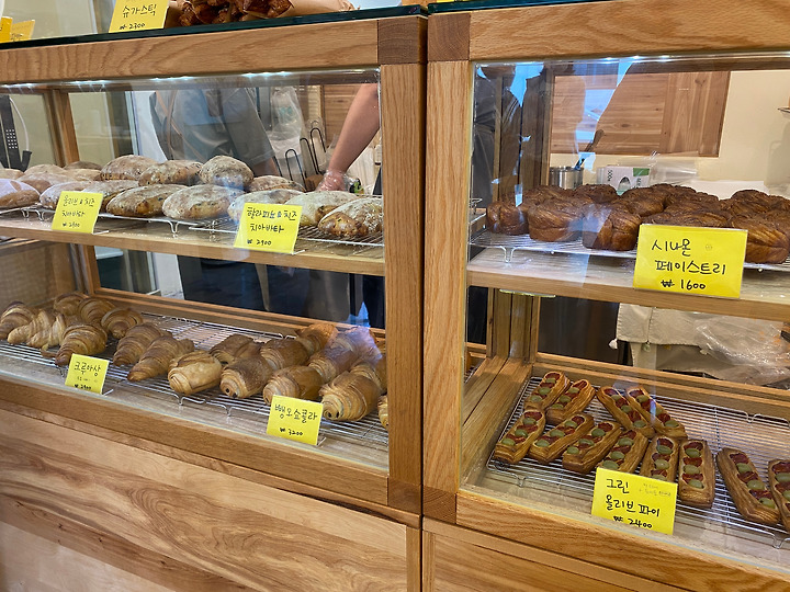 제주 김녕베이커리 방문 : 여름 바다와 함께 특별한 빵 타임을 즐겨요